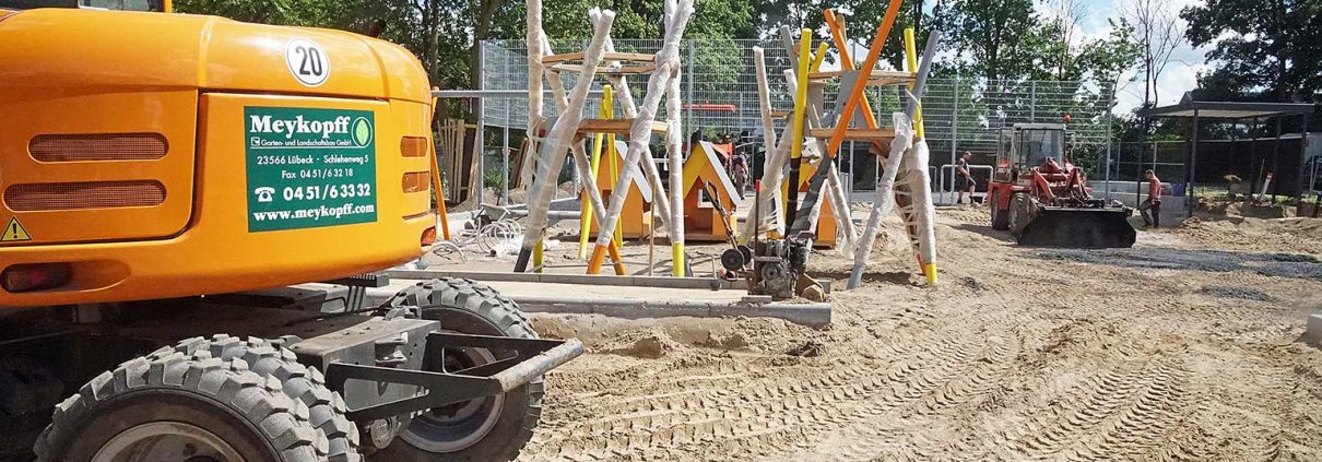 Meykopff GaLaBau Spielplatzbau Schmiedekoppel Bagger