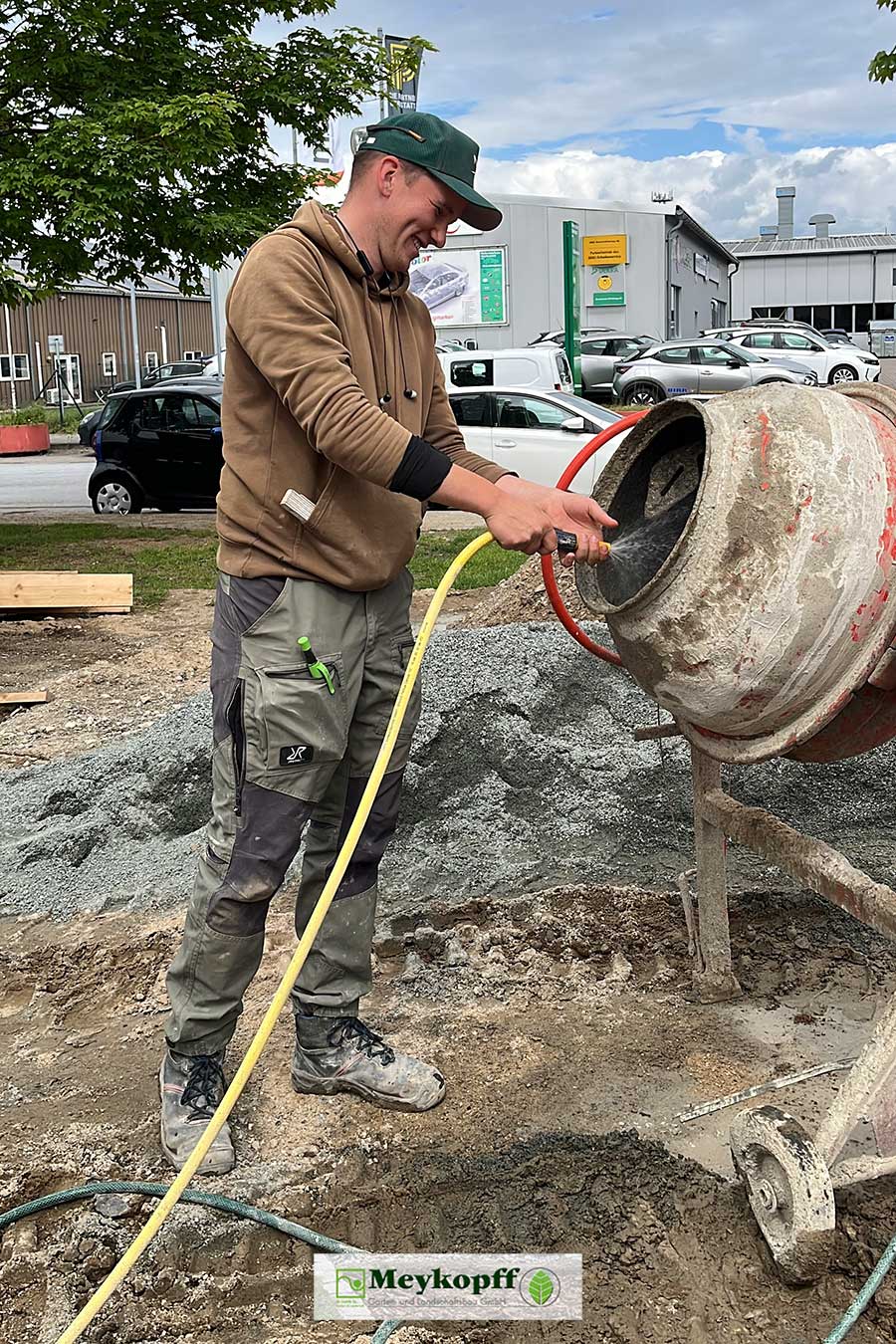 Meykopff GaLaBau Baustelle BenthackFlorian Zementmischer | Meykopff Meykopff GaLaBau Baustelle BenthackFlorian Zementmischer