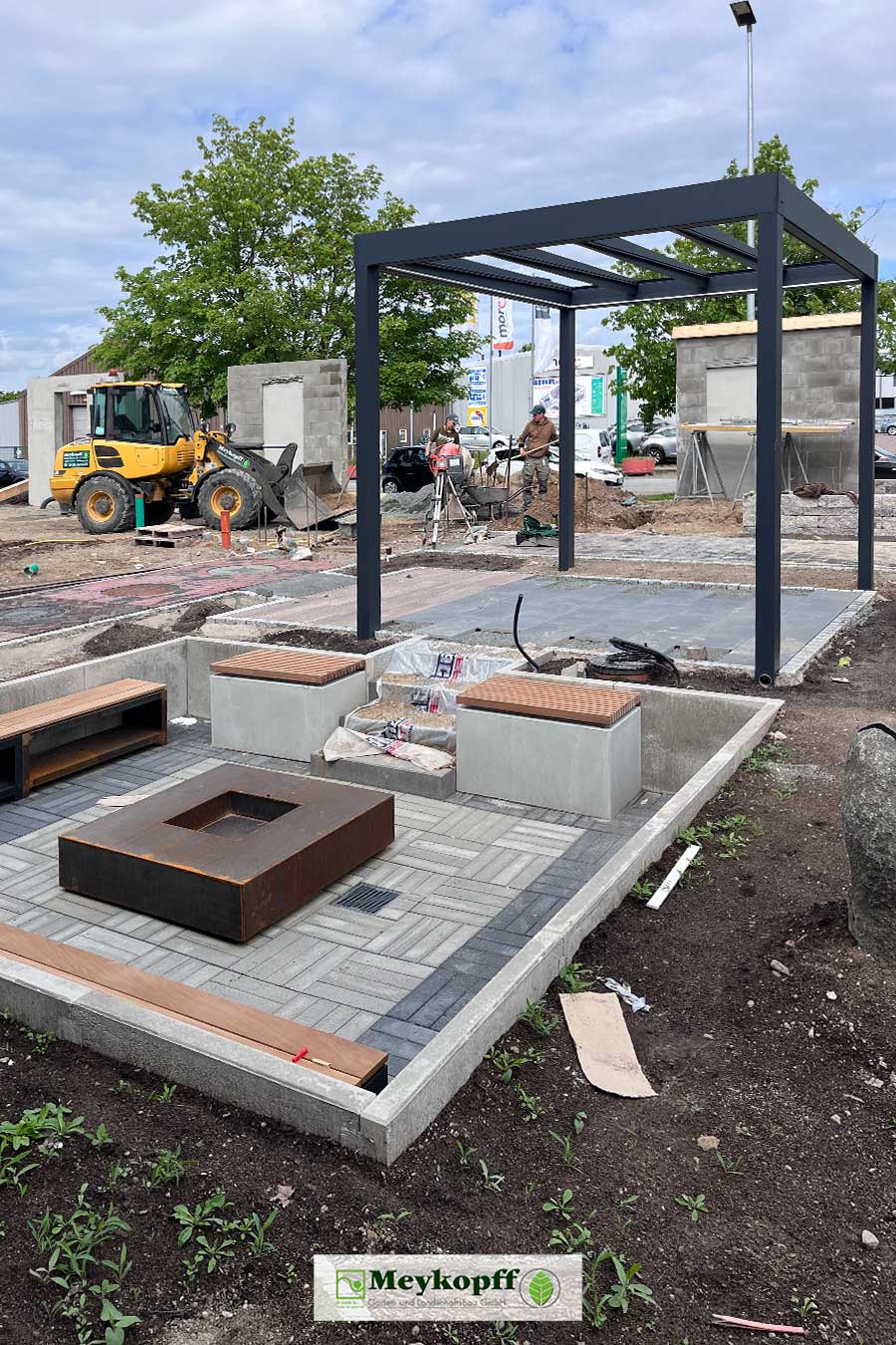 Meykopff GaLaBau Baustelle Benthack Outdoor-Pavillon mit Senkgarten Grillstation | Meykopff Meykopff GaLaBau Baustelle Benthack Outdoor-Pavillon mit Senkgarten Grillstation